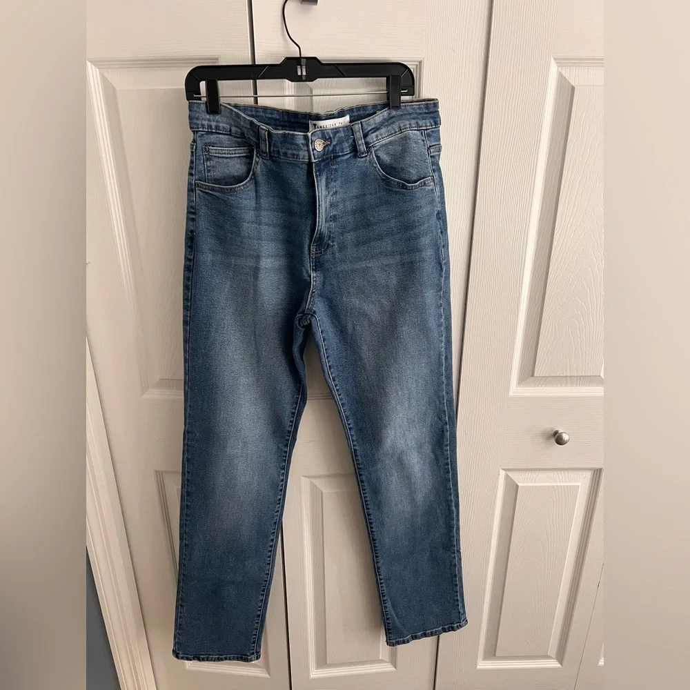 High-Rise Straight Stretch Women's Jeans - Size 32/35 Length - Picture 3 of 6
